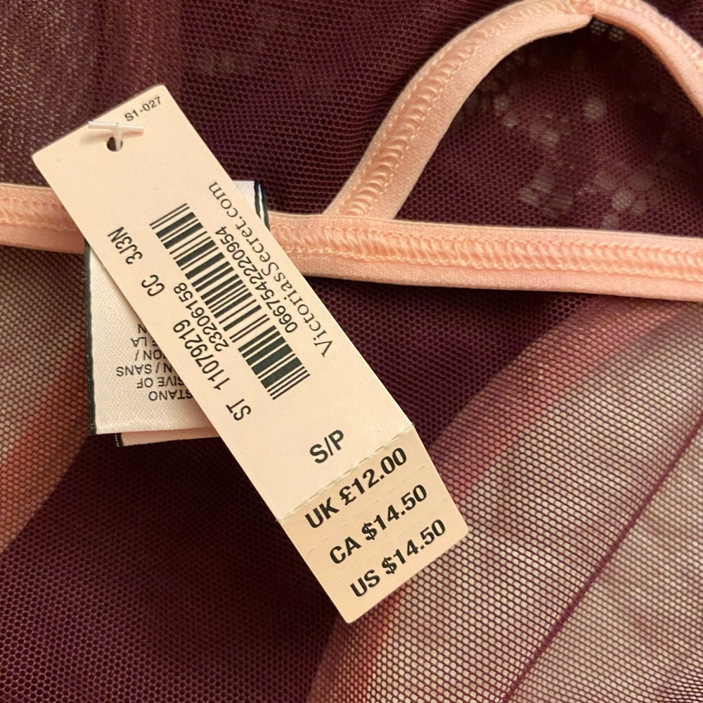 Victoria’s Secret bra and panty set - Picture 4 of 12